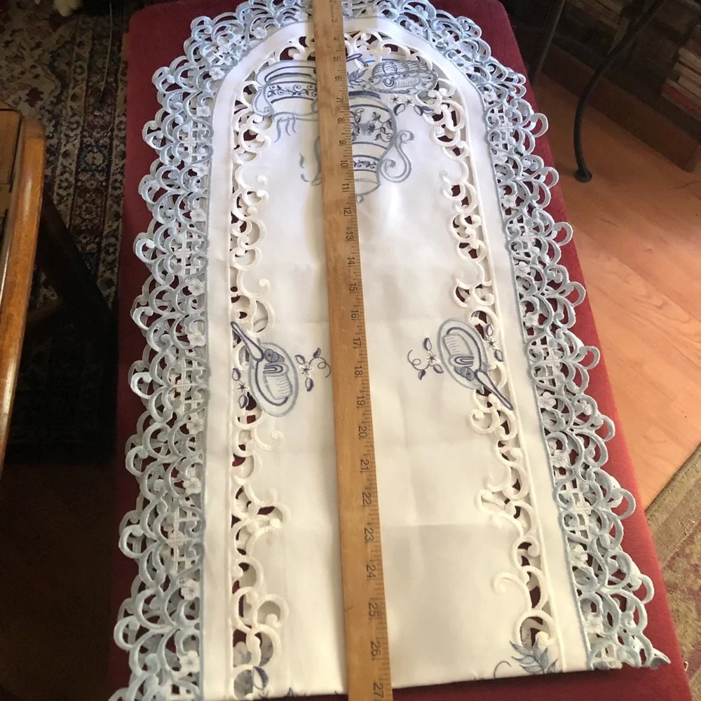 Vintage Lace Table Runner